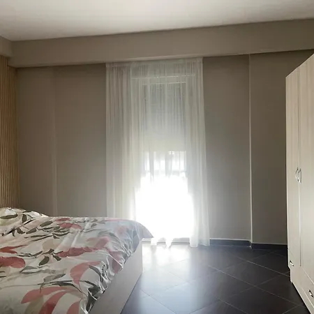 Nais Hotel Durrës