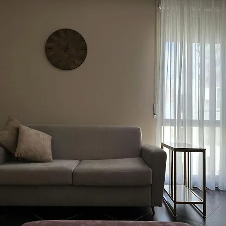 Hotel Nais 3*