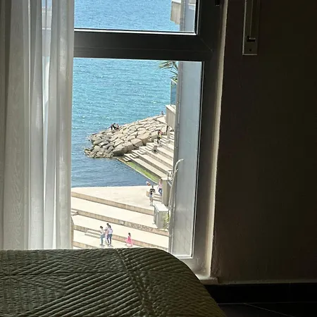 Hotel Nais