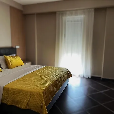 Hotel Nais