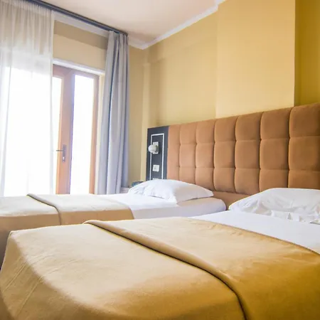 Hotel Nais