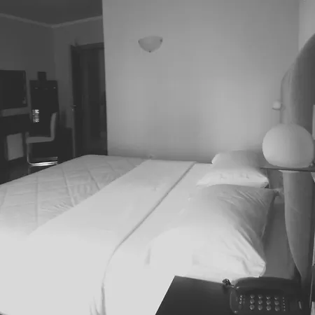 Hotel Nais 3*