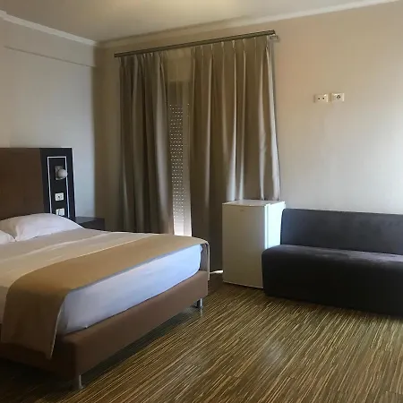 Hotel Nais Durres