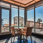 Hotel Nais Durrës