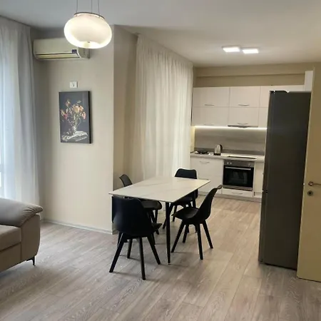 Nais Hotel Durrës