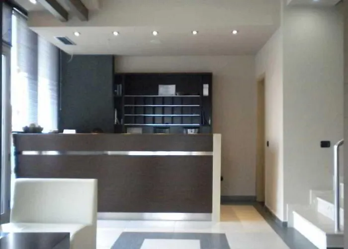 Nais Hotel