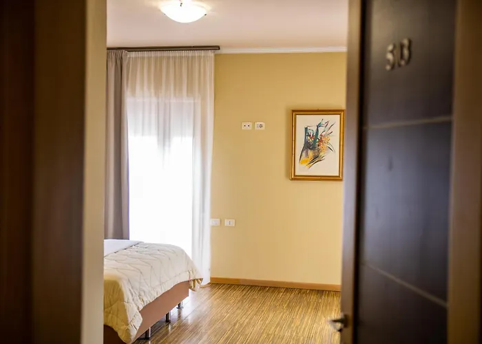 Nais 3* Durrës